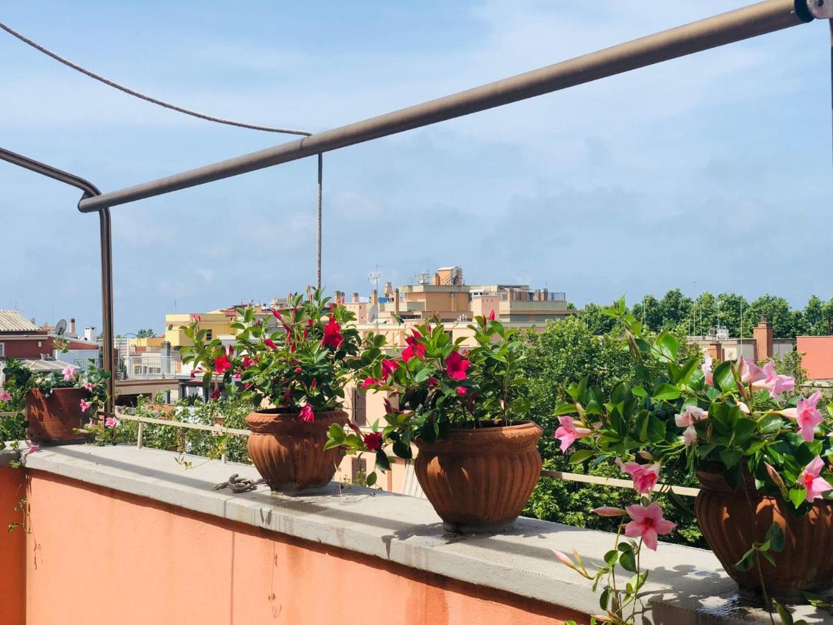 Apartamento Penthouse Sea View Lido di Ostia Exterior foto